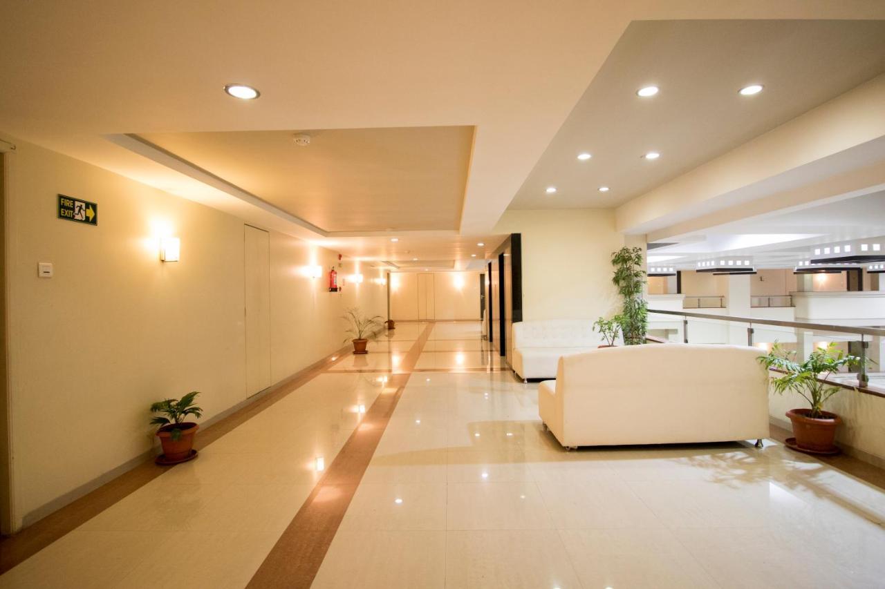 Grand Sarovar Portico, Latur Exterior photo